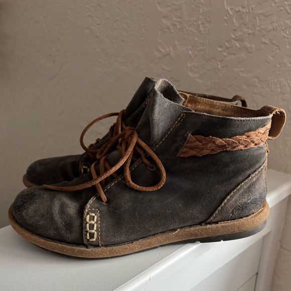 Born Temple F32529 Dark Gray Lace Up Casual Ankle Boots Womens 9.5/ EU 41 - Picture 2 of 11